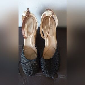 Apt. 9 Black and Tan Espadrilles